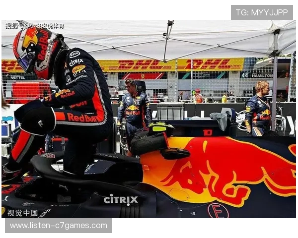 F1赛季激战再起 梅赛德斯车队迎接新挑战 红牛强势反击竞争更加激烈